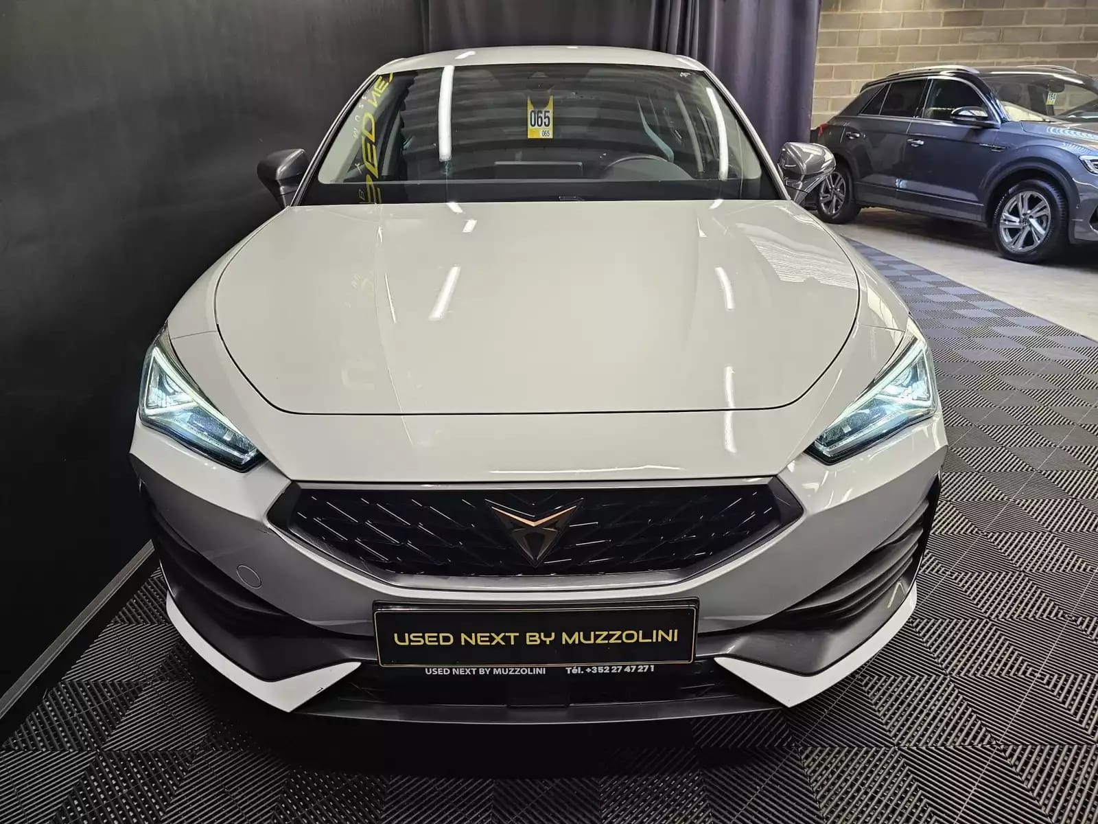 Cupra Leon 1.5 eTSI 110kW 7-speed automatic - Photo 1