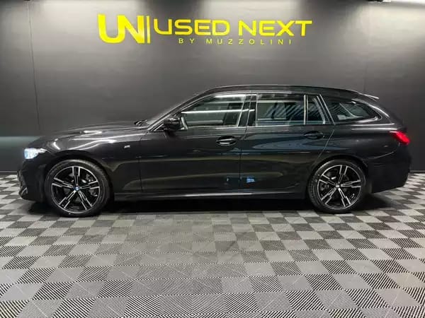 BMW 330 M-Sport Touring xDrive auto - Photo 3