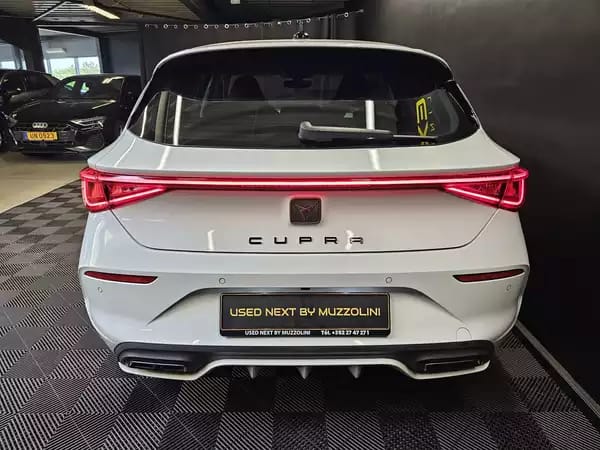 Cupra Leon 1.5 eTSI 110kW 7-speed automatic - Photo 3