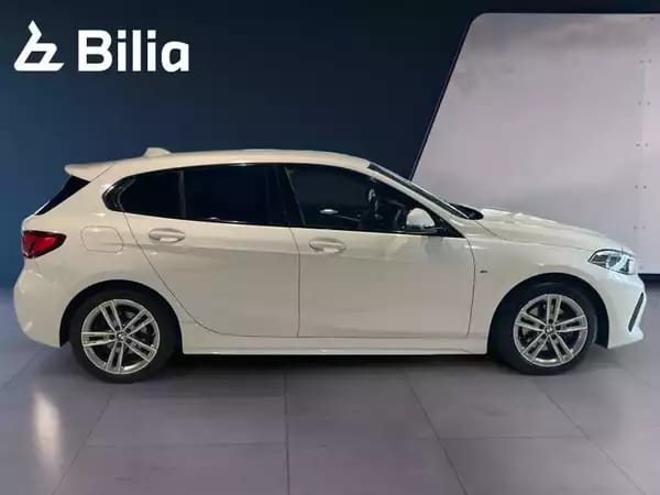 BMW 118 118i pack M - Photo 2