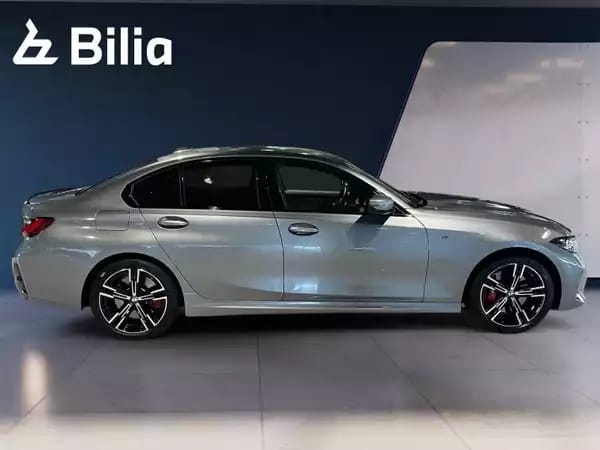 BMW 318 318i Berline M Sport - Photo 3