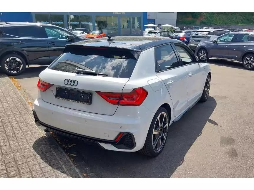 Audi A1 Sportback Adrenalin Black Edition 30 TFSI 116 PS S-TRONIC - Photo 1