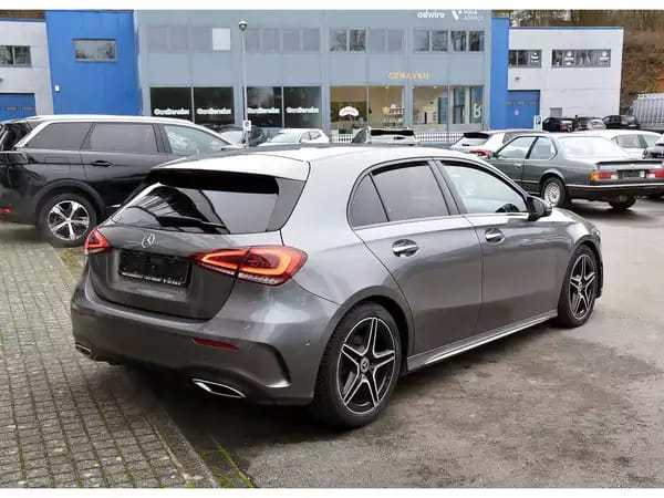 Mercedes-Benz A 200 AMG Line 7G-Tronic DISTRONIC KEYLESS CAM LANE NIGHT MIDLINE 1° MAIN - Photo 3
