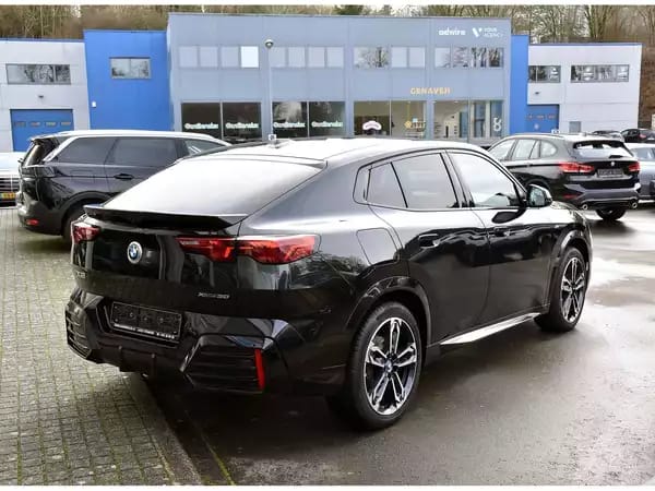 BMW iX2 xDrive30 M Sport CUIR GPS LANE CAM PARK JA19 KEYLESS 1° MAIN - Photo 3