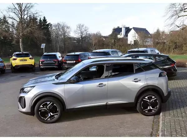 Peugeot 2008 1.2 PureTech Allure ACC GPS LANE SIDE REGUL CAM 360 1° MAIN - Photo 2