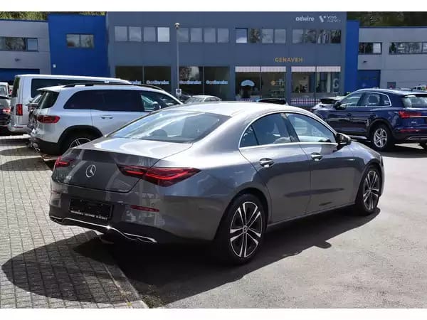 Mercedes-Benz CLA 180 CDI Progressive 8G-DCT CUIR GPS LANE CAM KEYLESS 1° MAIN - Photo 3