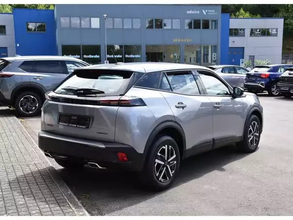 Peugeot 2008 1.2 Hybrid 145 e-DCS6 Style REGUL LANE PDC 1° MAIN - Photo 3
