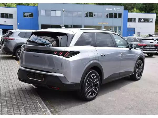 Peugeot 5008 Hybrid 145 Allure e-DCS6 ACC CAM360 JA19 NEUF - Photo 3