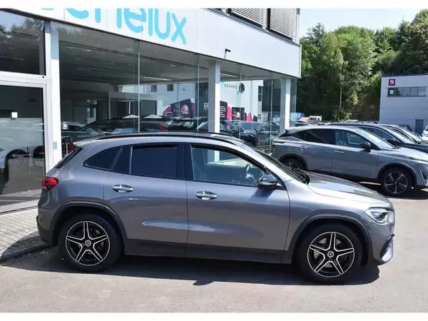 Mercedes-Benz GLA 250 AMG Line 8G-Tronic DISTR LANE SIDE CAM ATT RMQ 1° MAIN - Photo 2