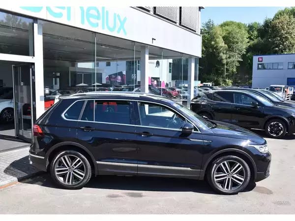 Volkswagen Tiguan 1.5 TSI Elegance DSG ACC GPS LANE SIDE KEYLESS ATT RMQ 1° MAIN - Photo 2