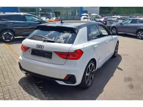 Audi A1 Sportback Adrenalin Black Edition 30 TFSI 116 PS S-TRONIC - Photo 2
