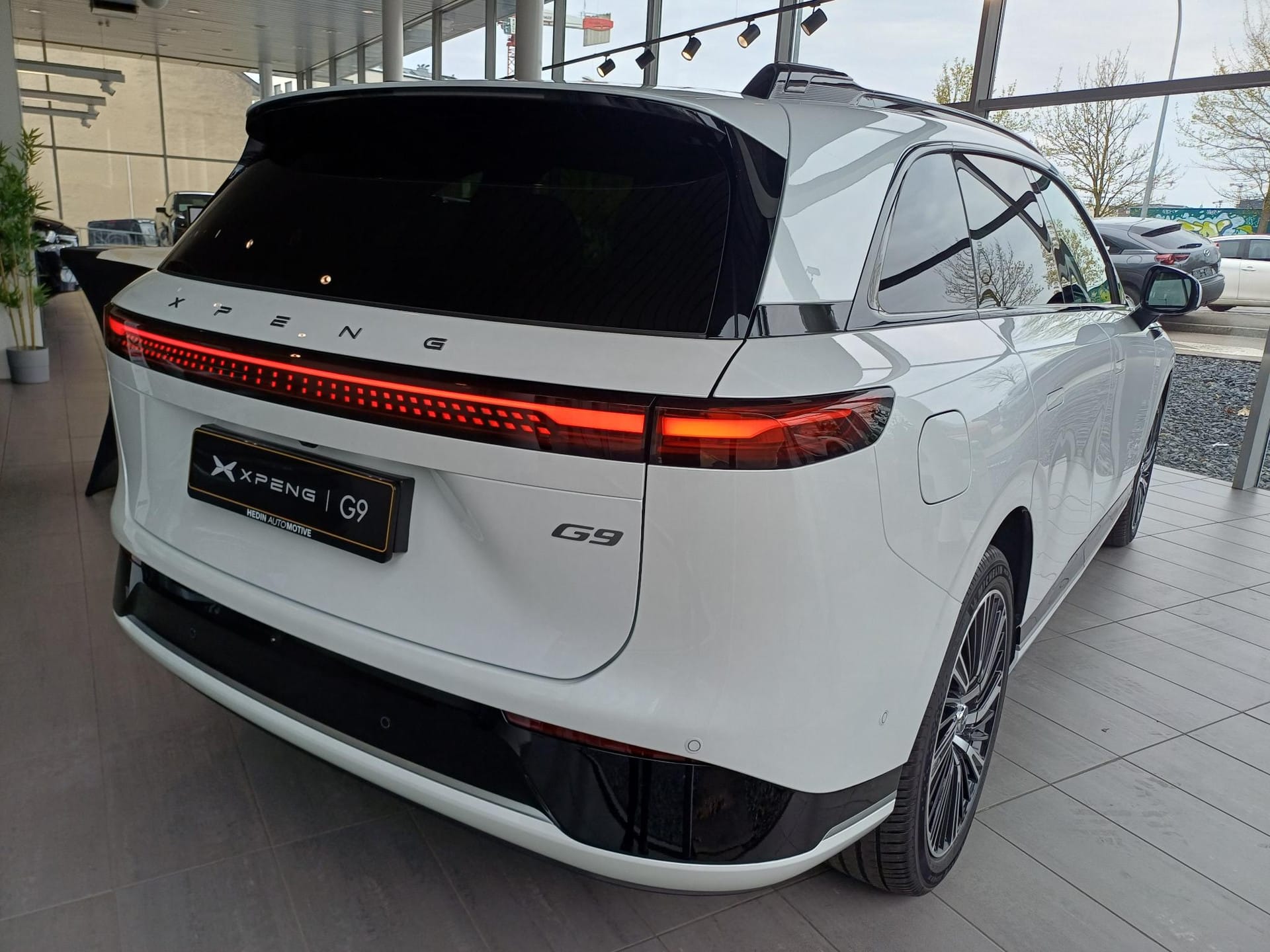Xpeng G9 New RWD Long Range BEV 93KWH Performance AWD - Photo 3