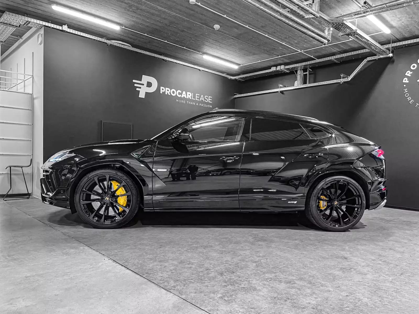 Lamborghini Urus URUS S /AKRAPOVIC/B&O 3d/23//PANO/XPEL/MY24 - Photo 1