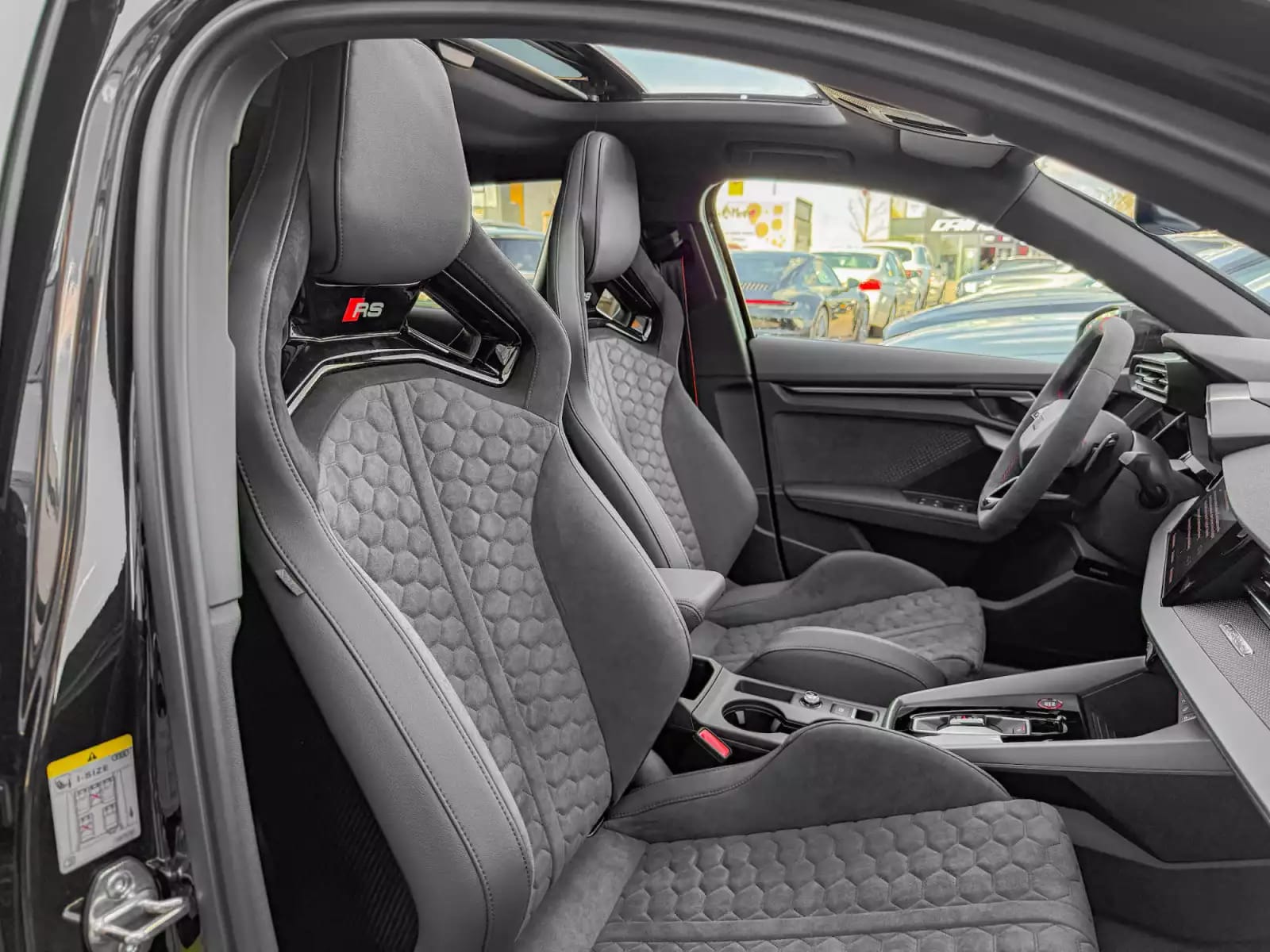 Audi RS3 2.5 TFSI SPORTBACK QUATTRO/ GARANTIE 5/Pano/19/360°/SONOS/SCHALE S - Photo 1