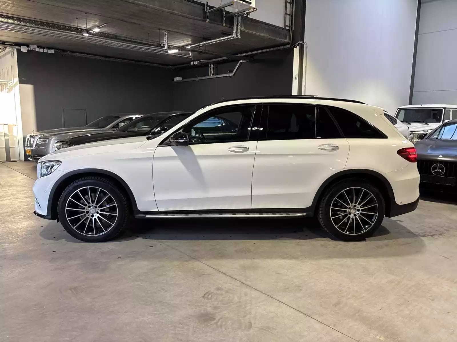 Mercedes-Benz GLC 250 250 d AMG 4Matic/PANO/360°/LED/20/AHK/BURMESTER - Photo 1