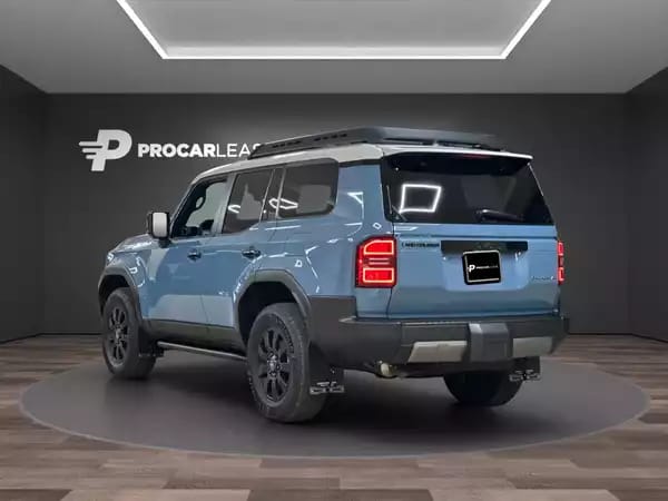 Toyota Land Cruiser HYBRID 2.4 - Photo 2