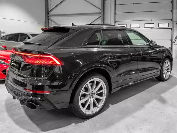 Audi RS Q8 4.0 TFSI/PANO/23//HUD/Matrix/Bang & Olufsen *VOLL** - Photo 2