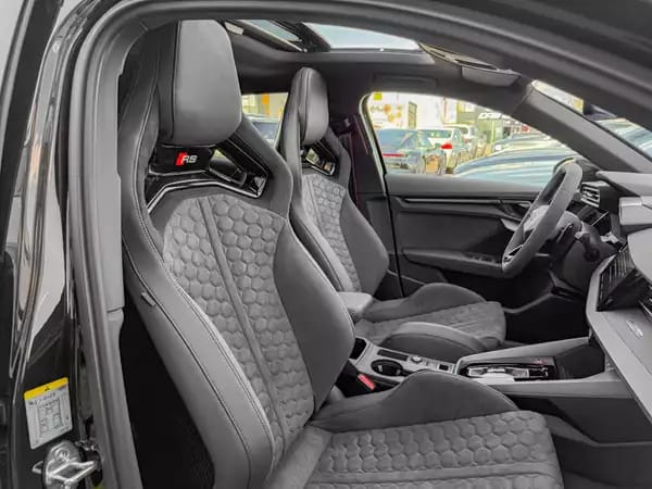 Audi RS3 2.5 TFSI SPORTBACK QUATTRO/ GARANTIE 5/Pano/19/360°/SONOS/SCHALE S - Photo 2