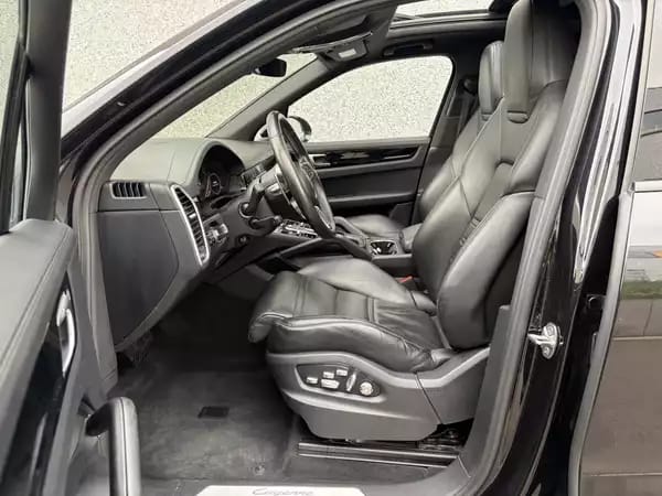 Porsche Cayenne 3.0 V6/PANORAMA/KAMERA/ - Photo 2