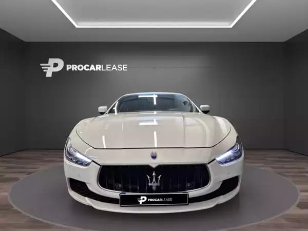 Maserati Ghibli 3.0 V6 S Automatik/ Bi-Xenon/Camera/Carbonne/20/Leder/VOLL - Photo 2
