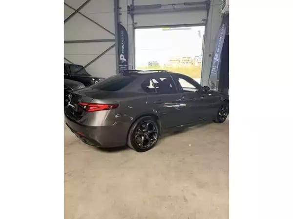 Alfa Romeo Giulia Giulia Veloce Q4/19/PANO/CAMERA/CUIR/VOLL - Photo 3