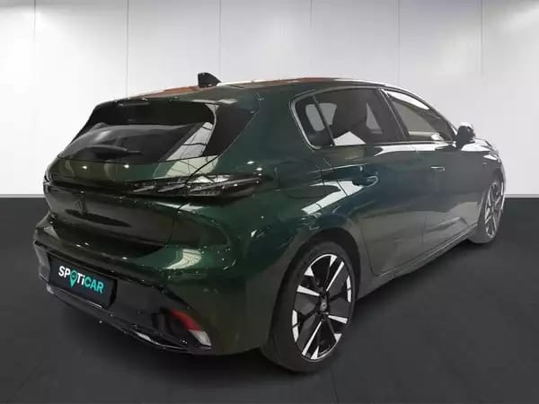 Peugeot 308 III and e- GT - Photo 3