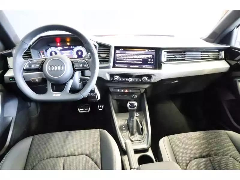 Audi A1 Advanced - Photo 1