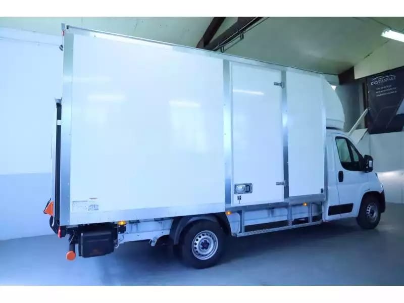 Citroën Jumper Cargo Box avec Hayon L4 3,5t - Photo 1