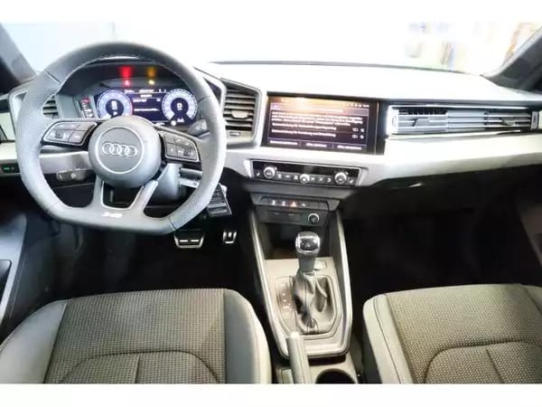 Audi A1 Advanced - Photo 2