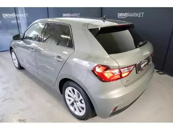 Audi A1 Advanced - Photo 2