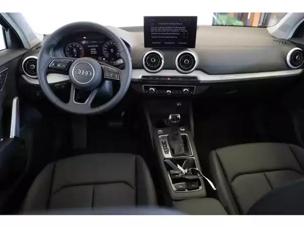 Audi Q2 S-Line - Photo 2