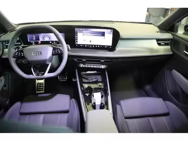 Audi Q3 Sportback - Photo 2