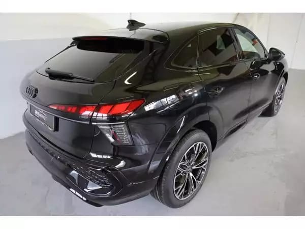 Audi Q3 Sportback - Photo 2
