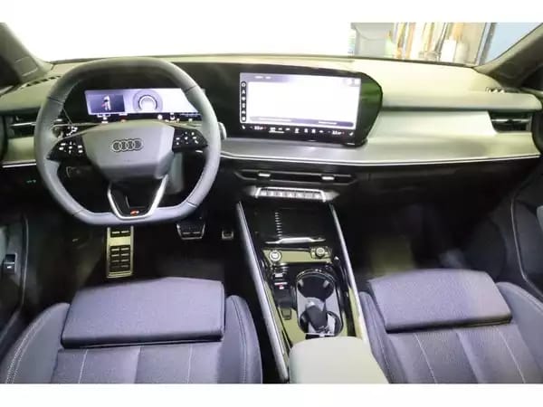 Audi Q3 Sportback - Photo 2
