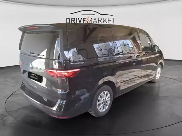 Volkswagen T7 Multivan Life LONG - Photo 2
