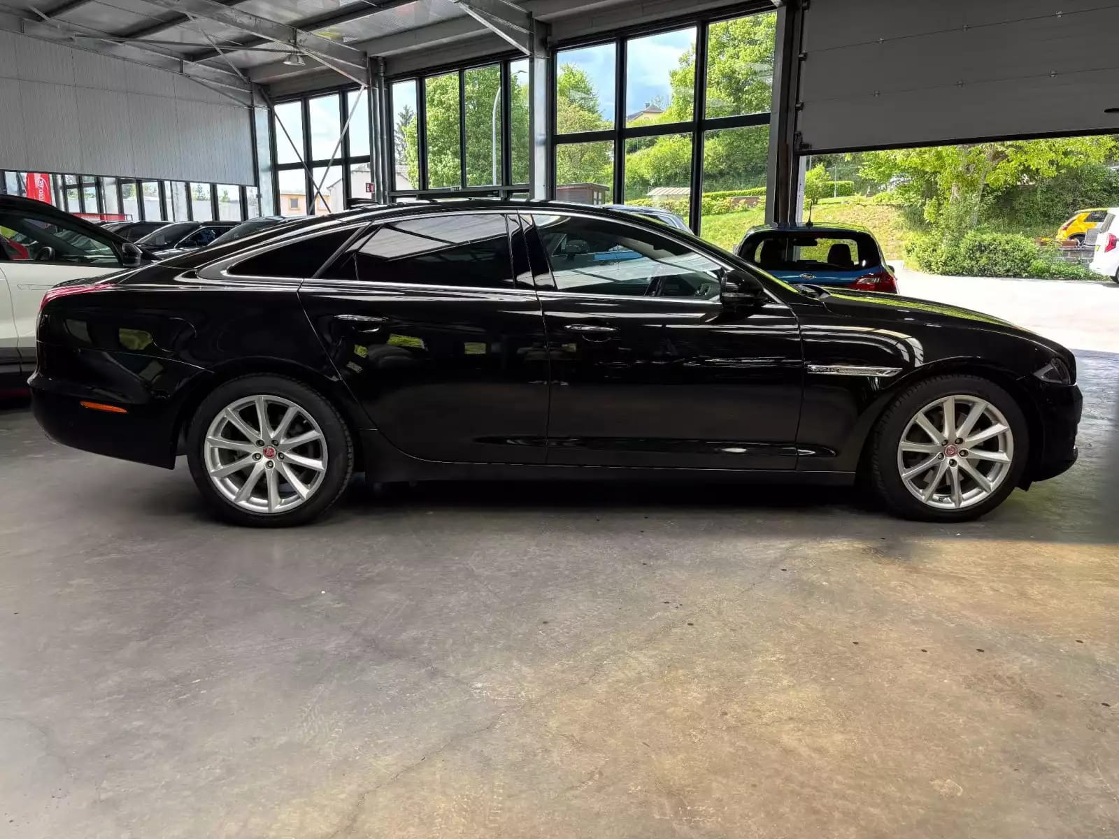 Jaguar XJ V6 3.0 Diesel 300HP - Photo 1