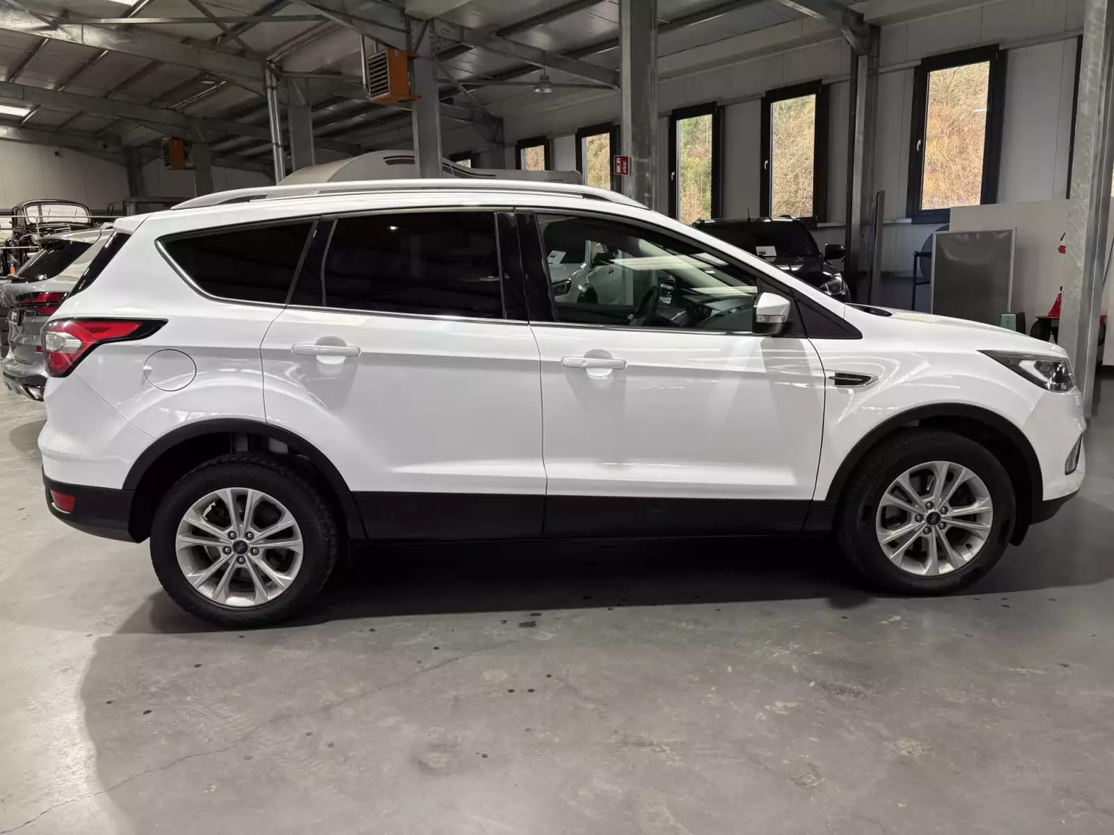 Ford Kuga 2.0 TDCi 150ch Titanium 2WD - Photo 1