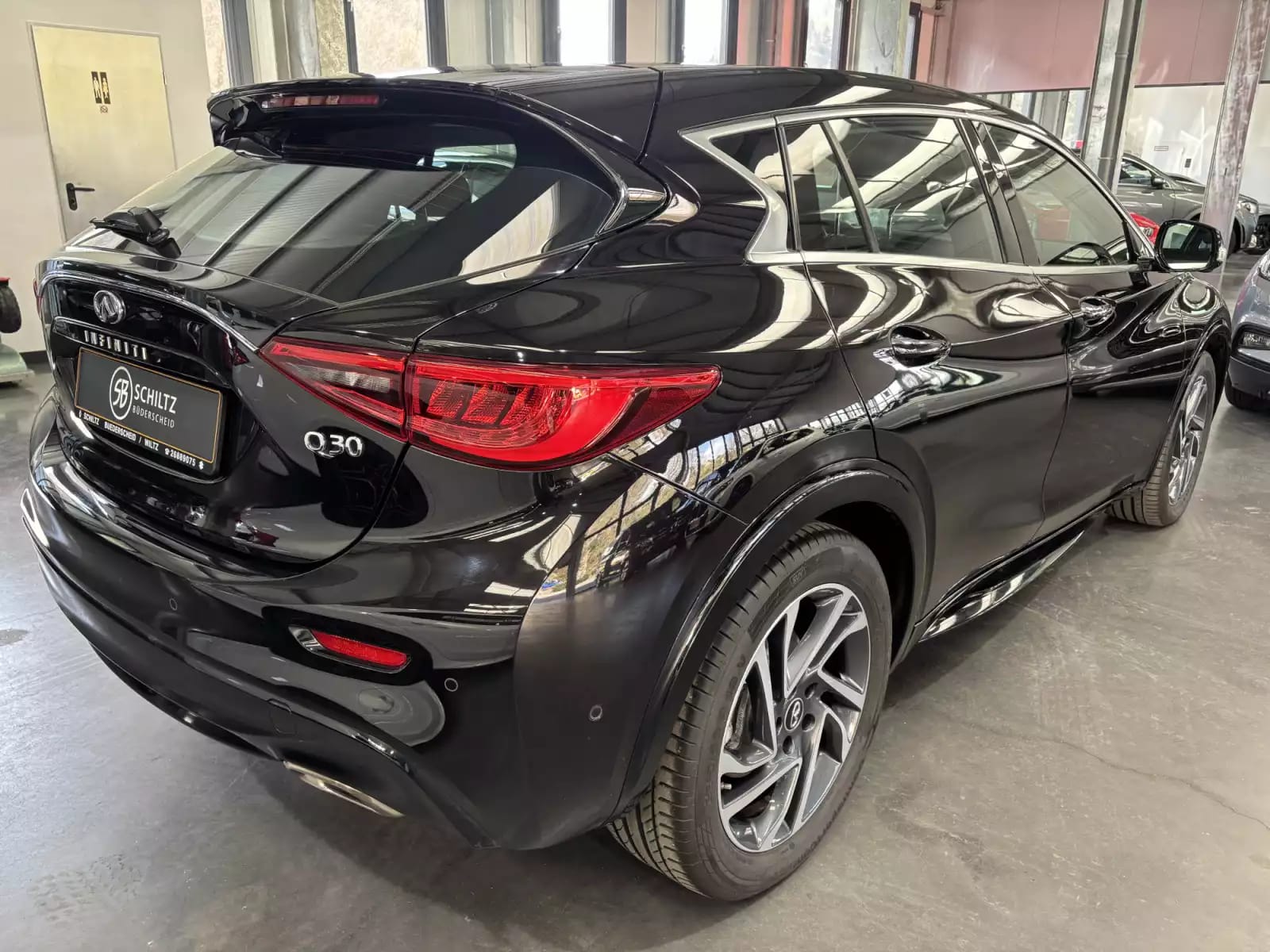 Infiniti Q30 1.6 DCT Sport - Photo 1