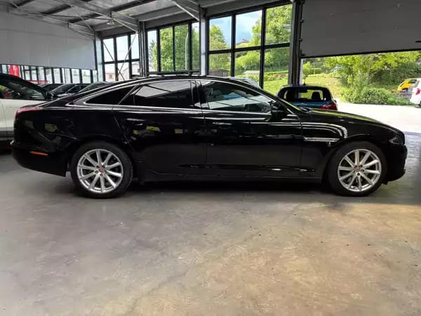 Jaguar XJ V6 3.0 Diesel 300HP - Photo 2