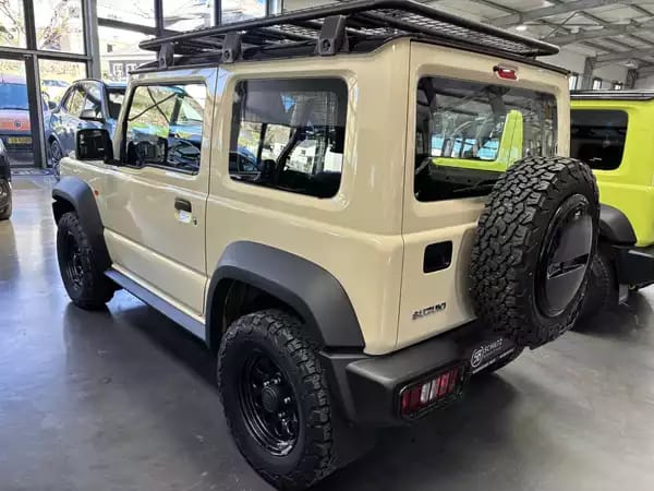 Suzuki Jimny 1.5 GL - Photo 3