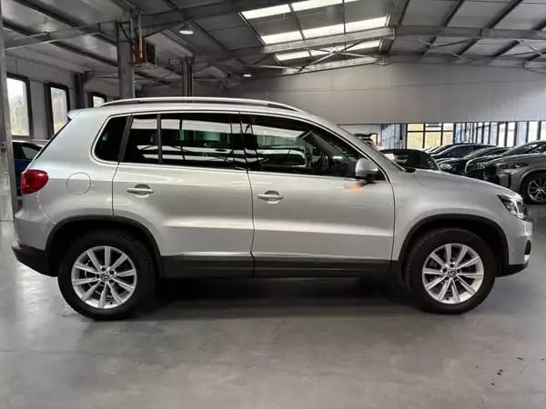 Volkswagen Tiguan 2.0 TSI DGS 4 Motion - Photo 2
