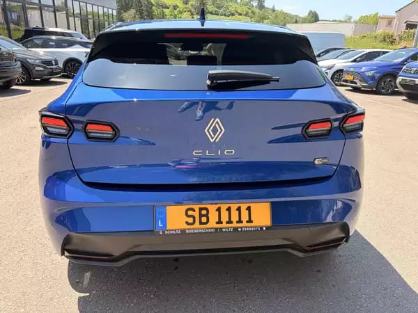 Renault Clio Techno Full Hybrid E-Tech 160 HP - Photo 3