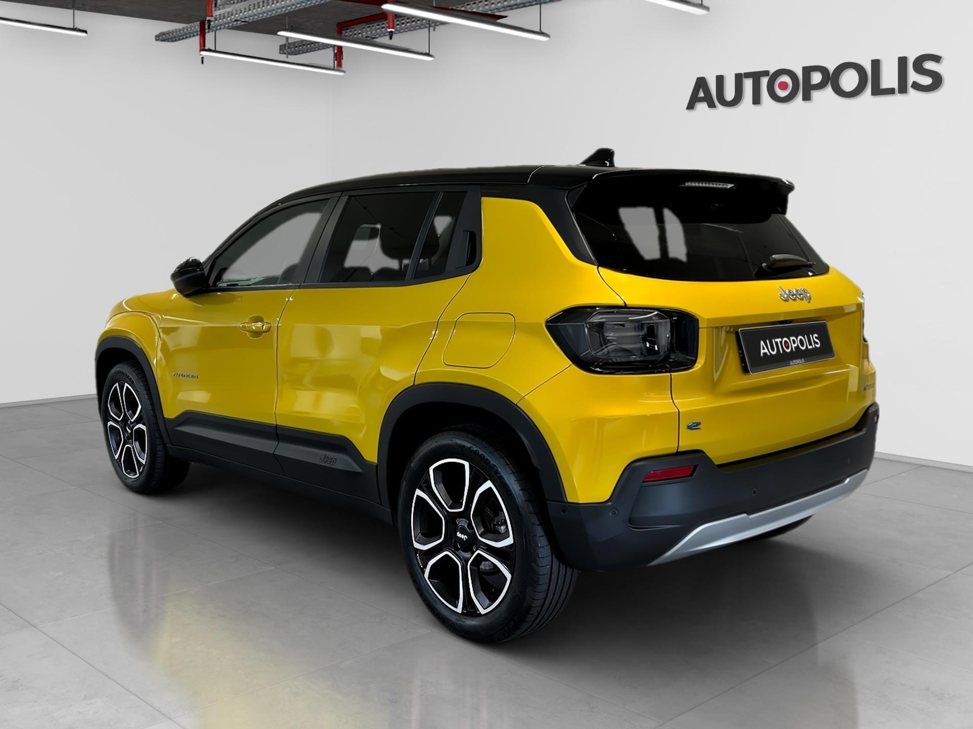 Jeep Avenger SUMMIT - Photo 1
