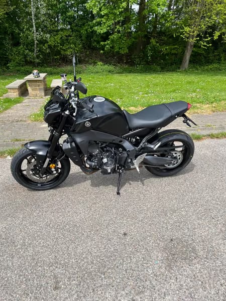 Yamaha MT-09 - Photo 2