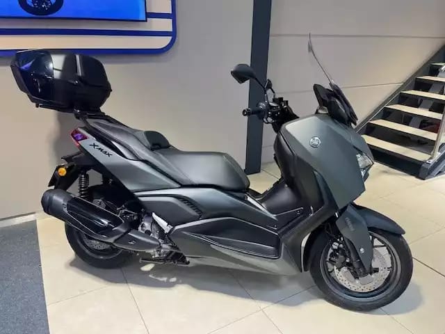 Yamaha X-Max 300 - Photo 1