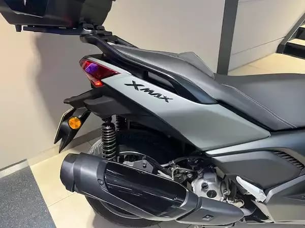 Yamaha X-Max 300 - Photo 3