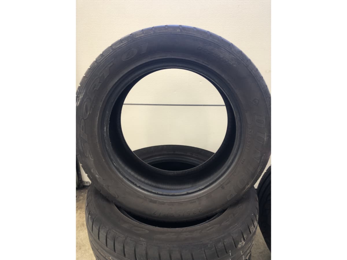 Pneus été 17 235/55 R17 99V - Photo 1