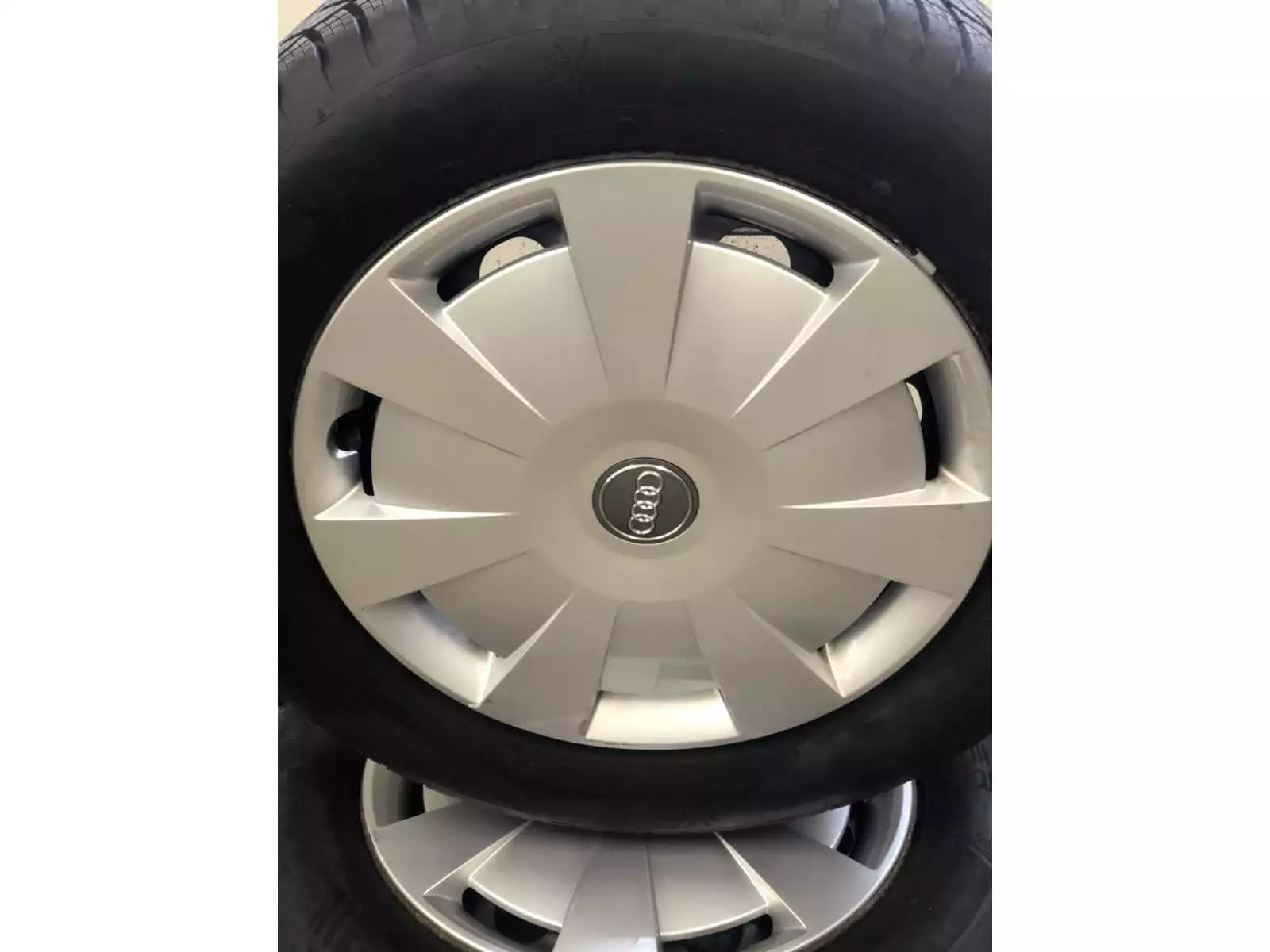 Jantes acier + Pneus hiver 16 205/60 R16 92H - Photo 1