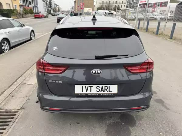 Kia Ceed SW Édition 7 1.0 T-GDI émotive pack - Photo 3