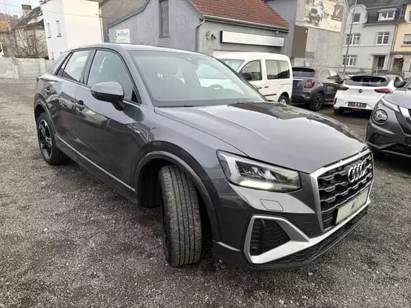 Audi Q2 35 TFSI S-LINE - Photo 2